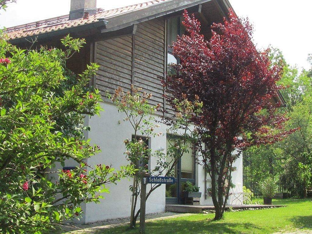 Ganze Ferienwohnung, Ferienwohnung Riesinger - Ferienwohnung 40m², Erdgeschoss, Wohn/Schlafraum mit Kochnische, Terrasse, W-Lan in Wildenwart, Frasdorf