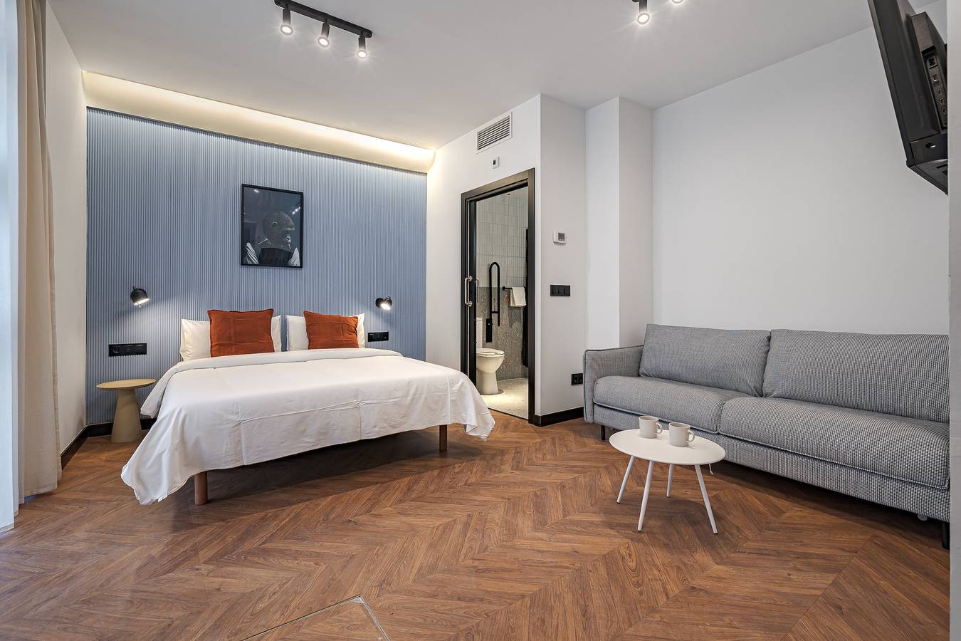 Geheel appartement, Style | Triple Accessible Suite in Madrid, Área Metropolitana de Madrid