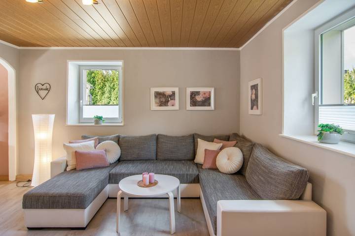 Appartement entier, Appartement de vacances "Fewo 2 - Osterberg" avec terrasse privée, jardin partagé et Wi-Fi in Arrondissement de Cassel