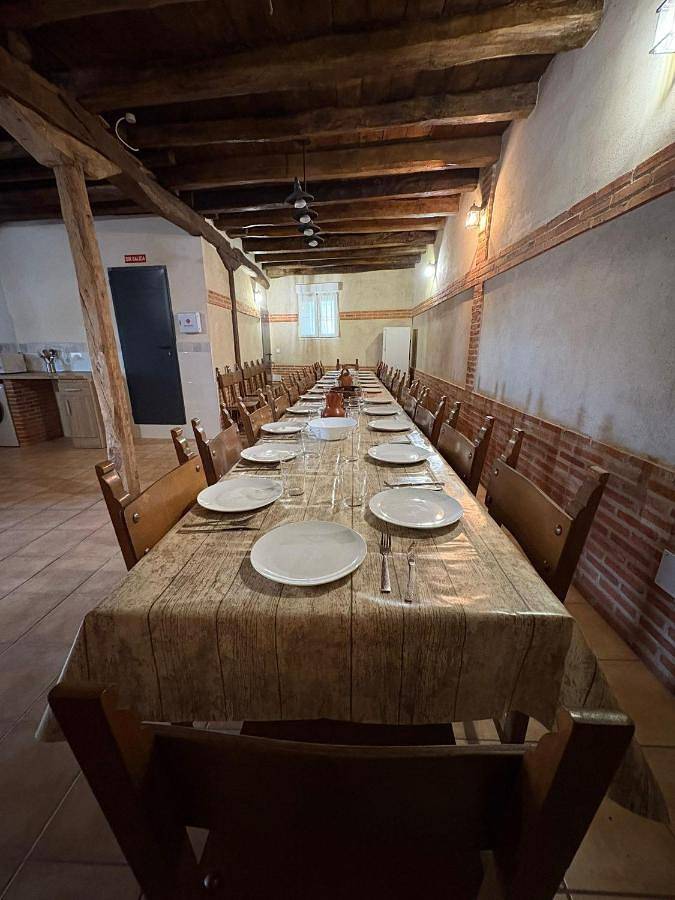 Casa rural para 14 personas, con jardín y vistas, Se admiten mascotas en Provincia de Valladolid - 3