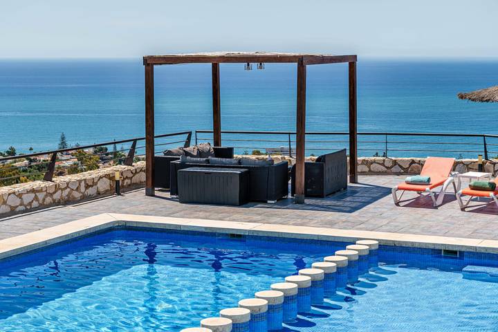 Casa rural para 11 personas, con jardín y piscina para niños en Benalmádena - 2