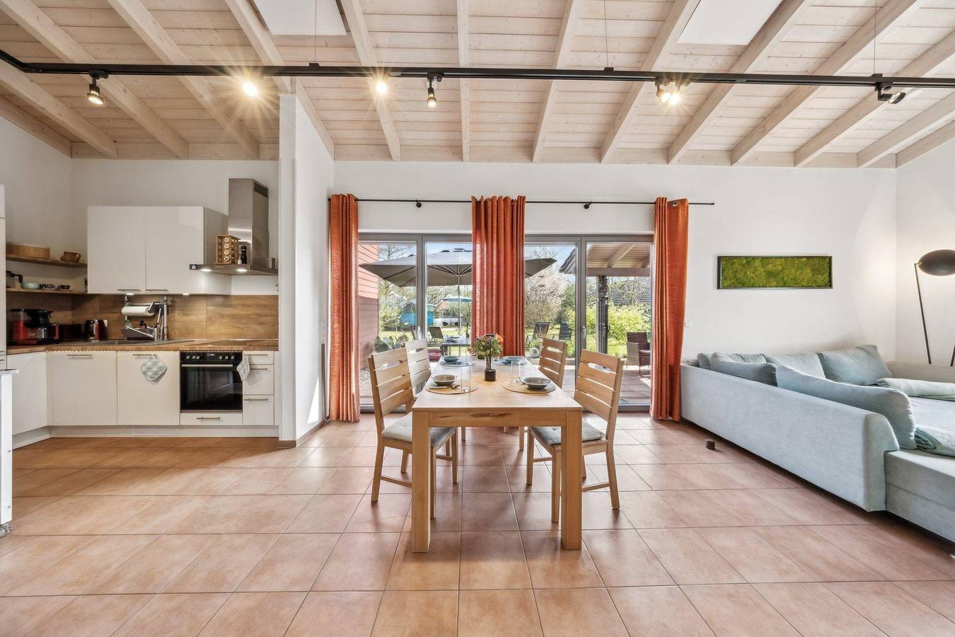 Ferienhaus am kleinen See mit Steg und Garten in Twist, Emsland