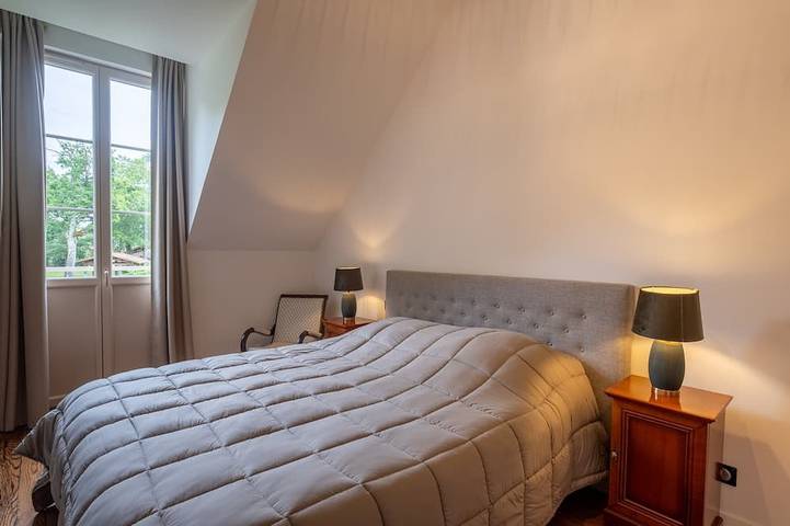 Location de vacances pour 10 personnes, avec piscine ainsi que jardin et terrasse, animaux acceptés à Linxe - 3