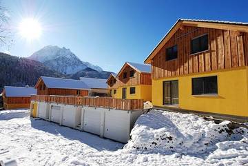 Village vacances pour 8 personnes, avec balcon et jardin, adapté aux familles dans les Alpes