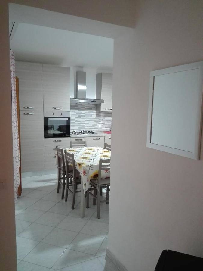 Gîte pour 8 personnes, avec balcon et vue à Bosa Marina - 3