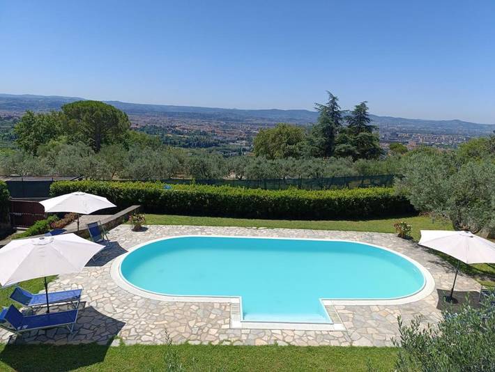 Casa vacanza per 6 persone, con giardino e piscina nonché panorama a Firenze