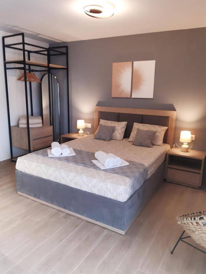 Ferienwohnung für 2 Personen, mit Ausblick und Balkon - 1