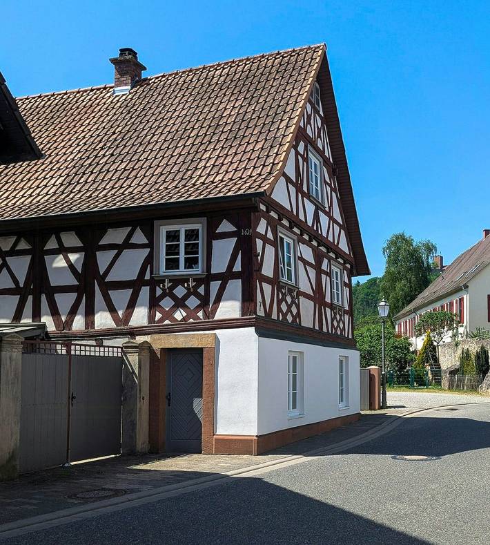 Ferienhaus für 8 Personen, mit Terrasse und Garten sowie Sauna, mit Haustier in Trifelsland