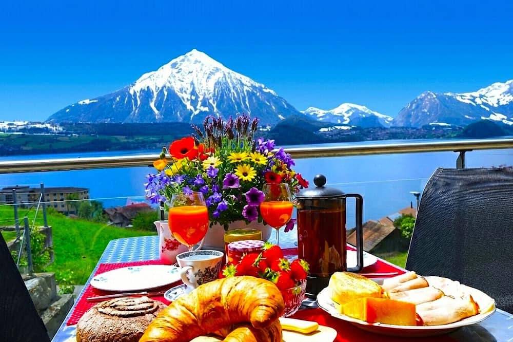 Geheel appartement, Concierge, Lake Thun/Alps Scenic Views by Swisshut in Merligen, Sigriswil