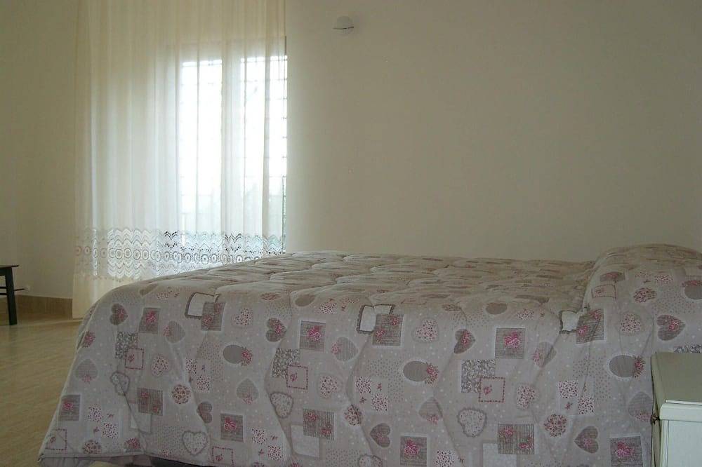 Holiday house Giulianova for 1 - 6 persons with 3 bedrooms - Twin house in Giulianova, Giulianova (Municipality)