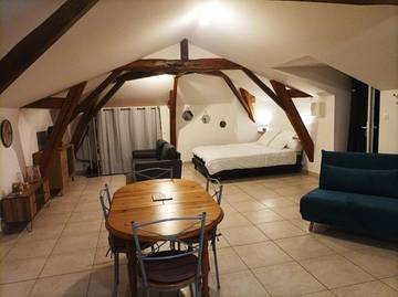 Gîte pour 4 personnes, avec jardin et vue, animaux acceptés à Bournand