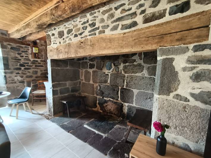 Gîte pour 4 personnes, avec jardin et terrasse à Anglards-de-Salers - 4