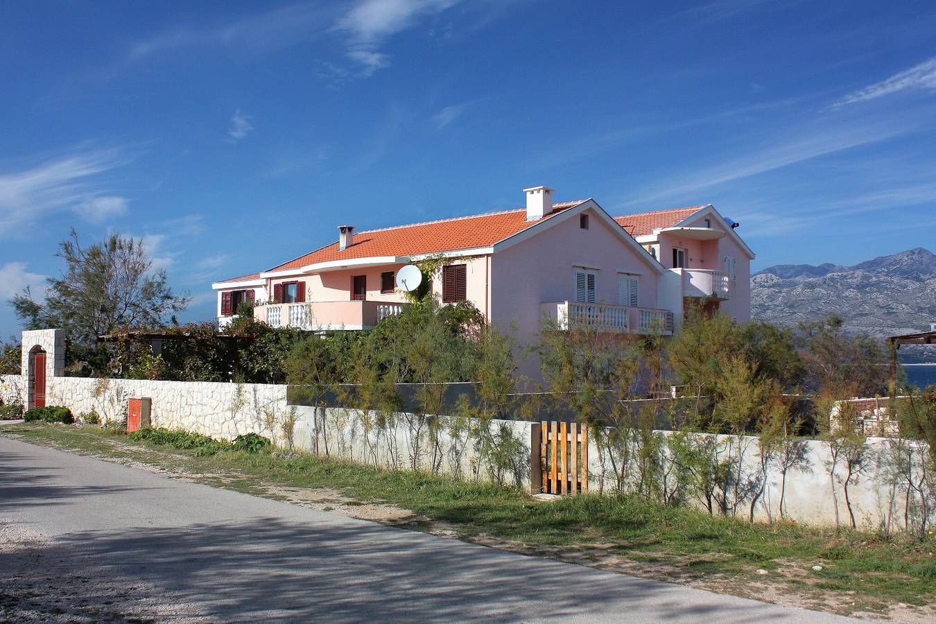 Geheel appartement, Studio appartement aan het strand Razanac, Zadar As-5766-c in Ražanac, Zadar