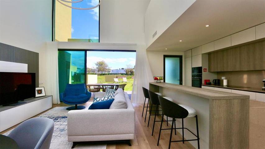 Maison d’hôte pour 6 personnes, avec piscine ainsi que jardin et terrasse à Quarteira - 3