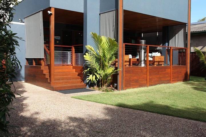 Holiday home for 10 people, with terrace in Moffat Beach