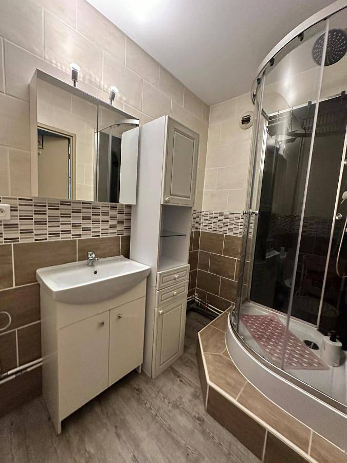 Gîte pour 4 personnes, avec terrasse ainsi que jardin et vue dans Cinema Cameo Commanderie Nancy - 4