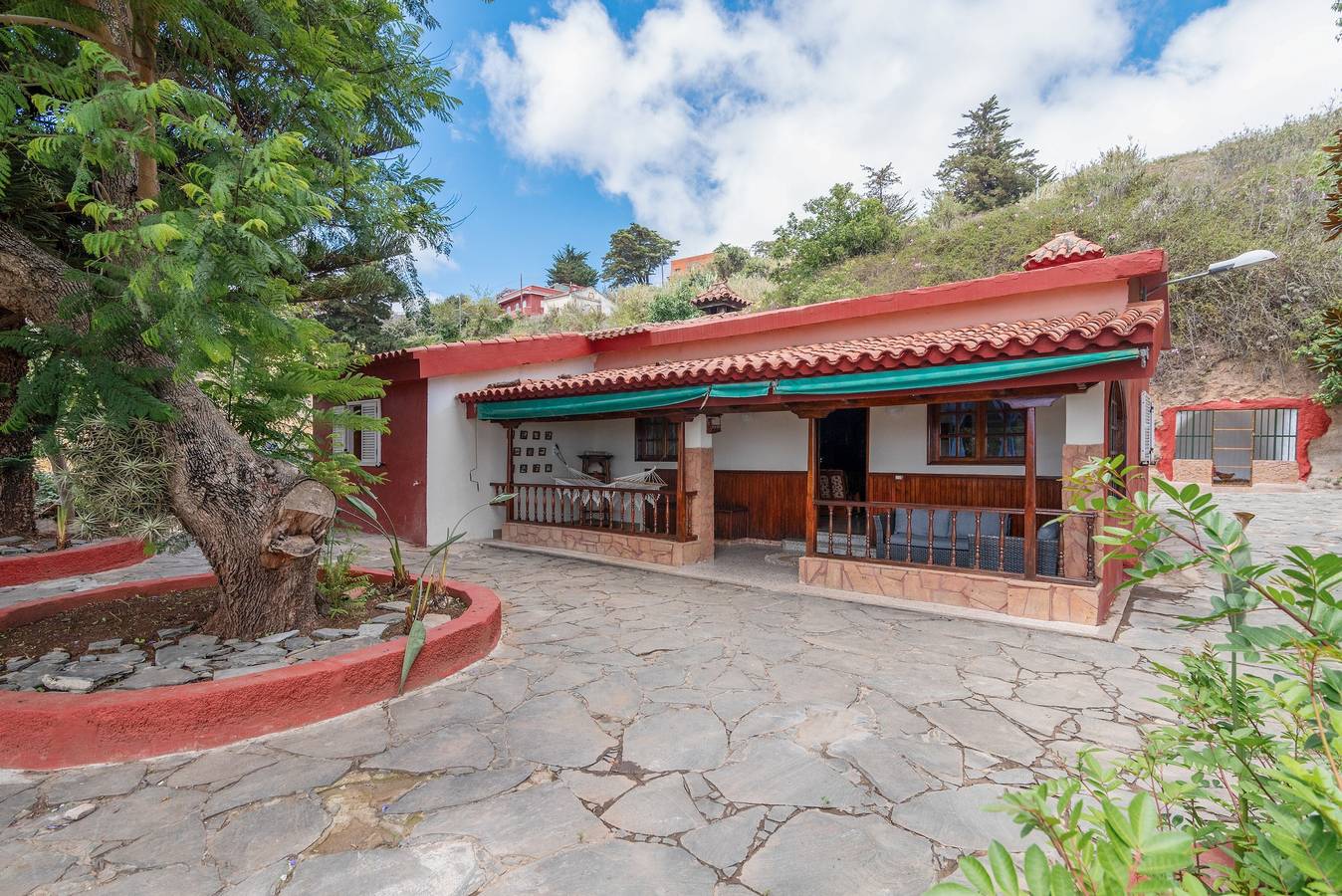 'Colladito' con vistas a la montaña, piscina privada y Wi-Fi in El Gallego, Vega de San Mateo