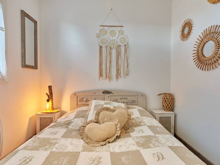 Location de vacances pour 6 personnes, avec terrasse et jardin, animaux acceptés à Saint-Jean-de-la-Rivière - 4