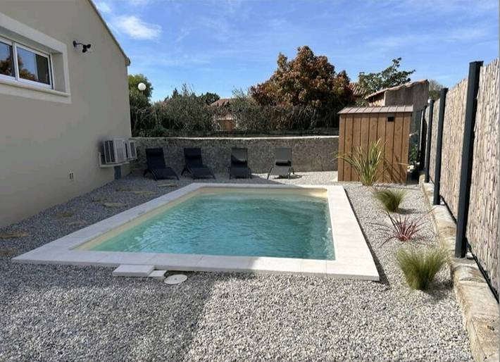 Location de vacances pour 6 personnes, avec jardin et terrasse à Puyméras - 2