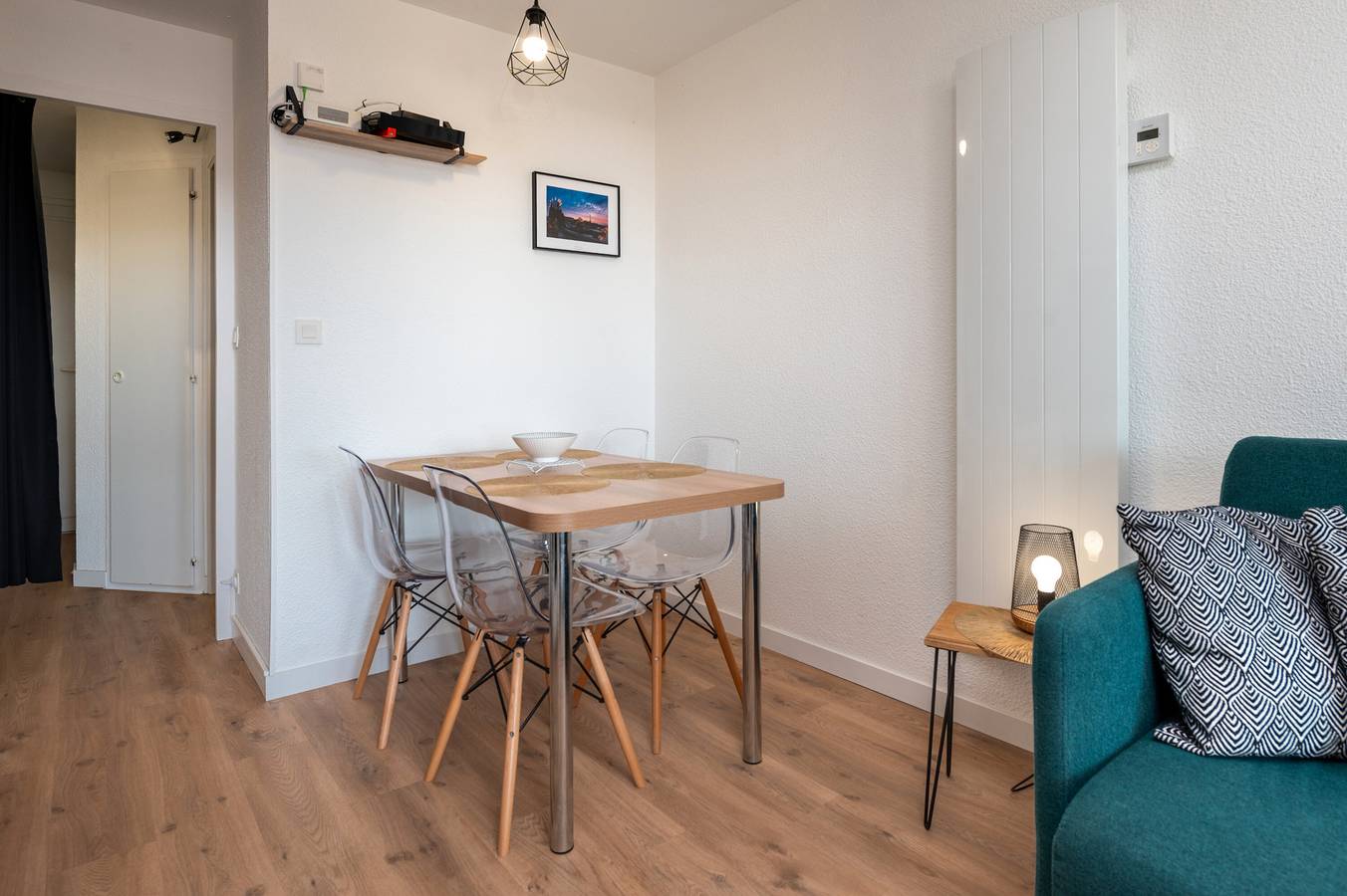 Estudio entero, Apartamento 'L'Océanic' con vistas al mar, sábanas y parking, piscina compartida y Wi-Fi in Kerjouanno, Arzon