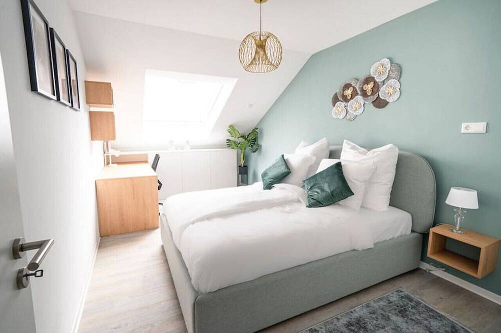 Ganze Wohnung, Deluxe Suite mit perfektem Wohn- und Arbeitskomfort in Gießen, Lahntal