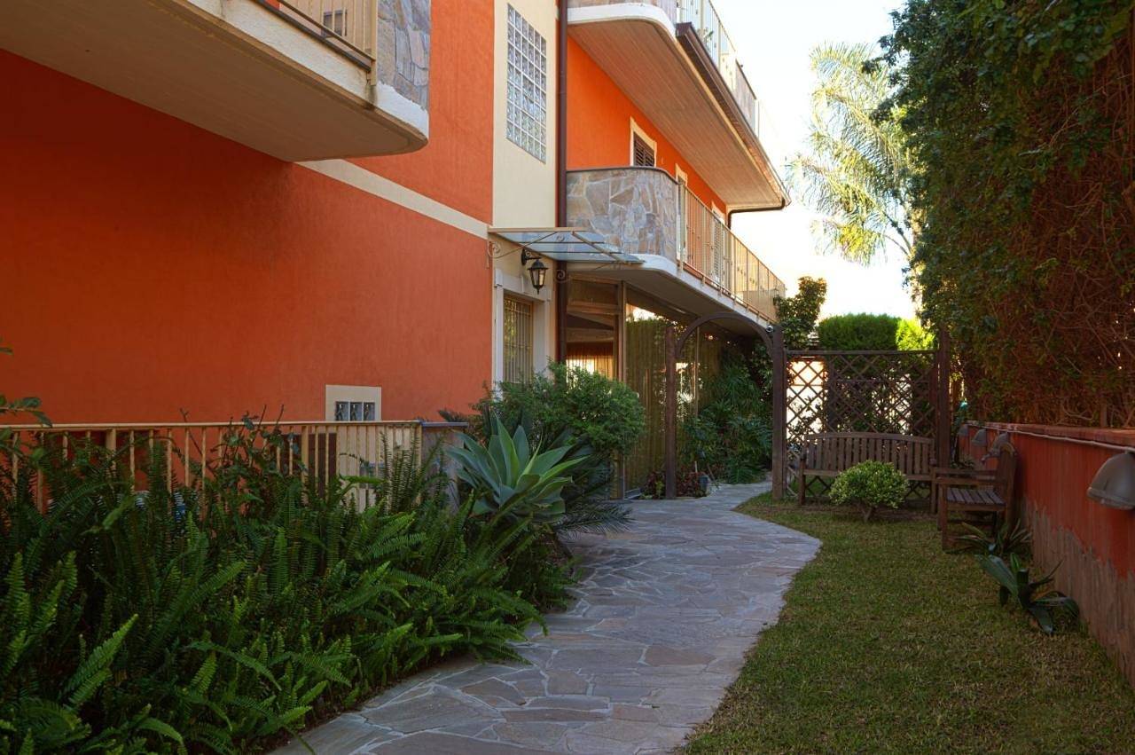 Motta Residence Hotel in Motta Sant'Anastasia, Catania e dintorni