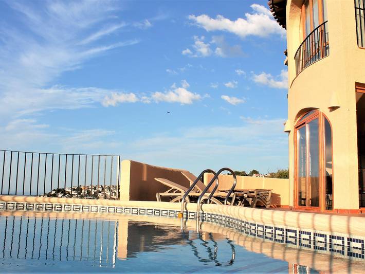 Casa rural para 6 personas, con terraza y jardín en Pego