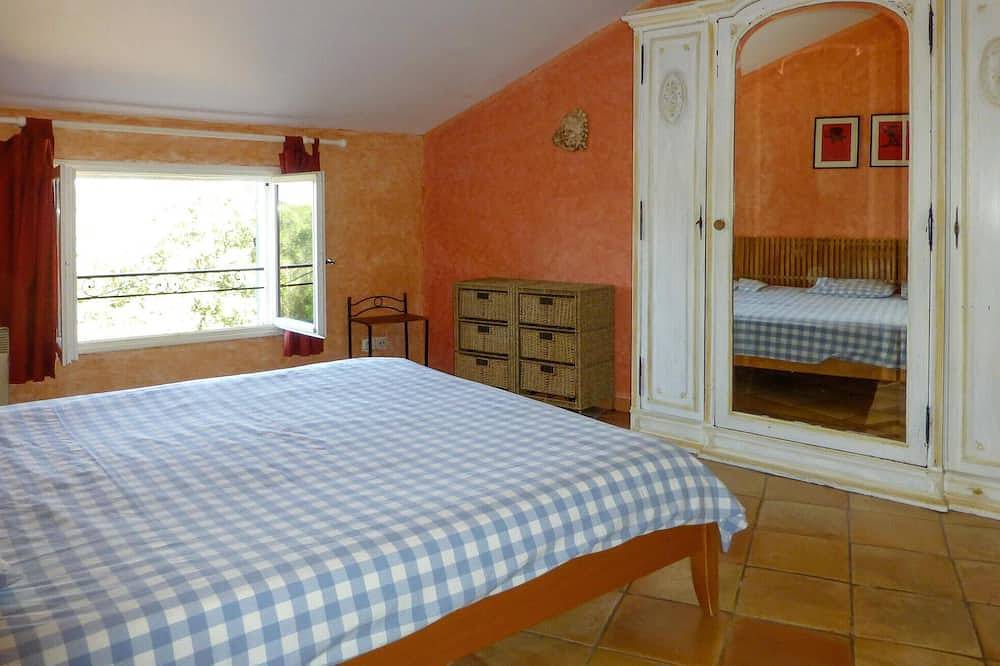 Pet friendly home in Entrecasteaux in Entrecasteaux, Región Brignoles