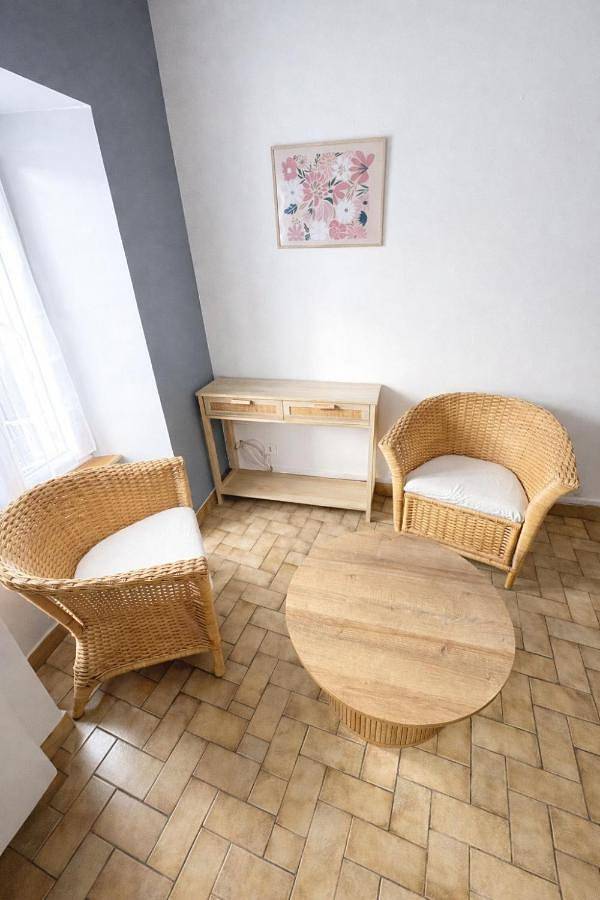 Appartement entier, Two-Bedroom Apartment in Saint-Flour, Région de Saint-Flour