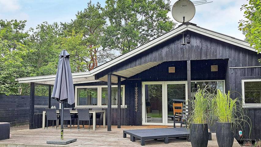 Ferienhaus für 6 Personen, mit Terrasse in Øster Hurup