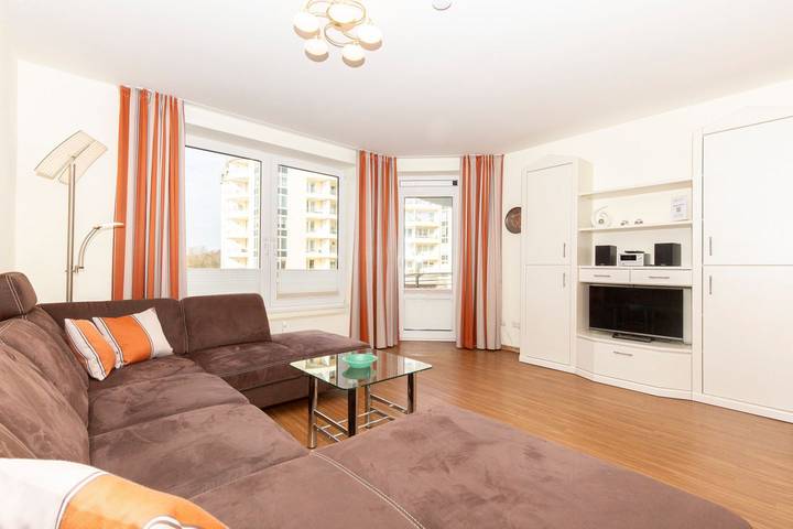 Ferienwohnung für 4 Personen, mit Sauna und Whirlpool sowie Balkon in Döse - 3