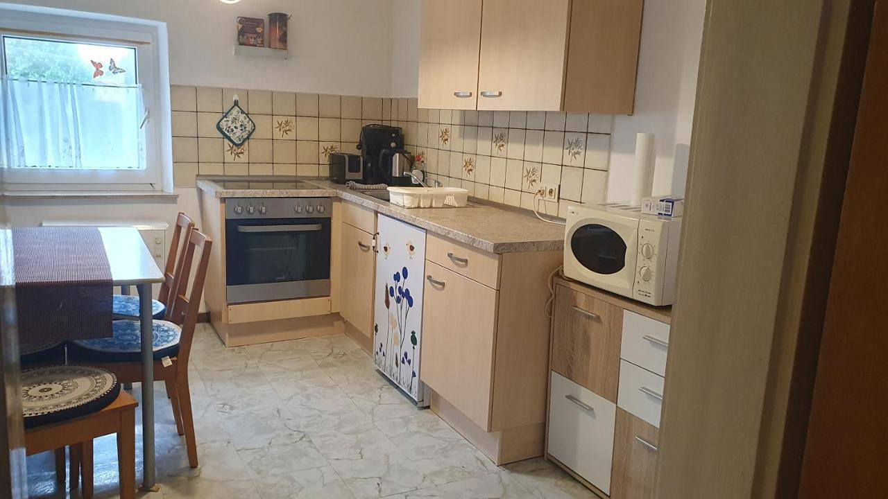Ganze Wohnung, Two-Bedroom Apartment with Terrace in Lindlar, Oberbergischer Kreis