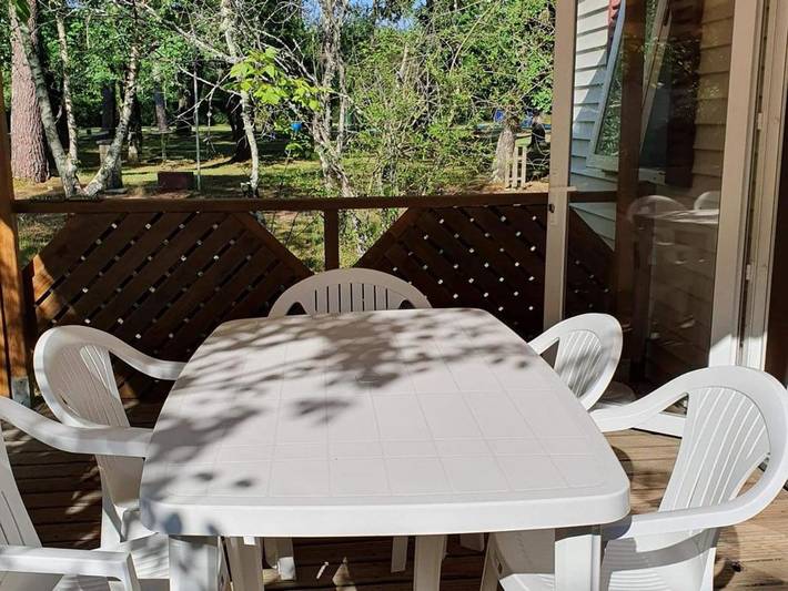 Location de vacances pour 5 personnes, avec terrasse dans Bayas - 2