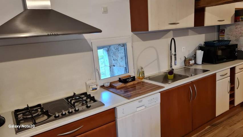 Location de vacances pour 4 personnes, avec jardin à Mirebeau - 2