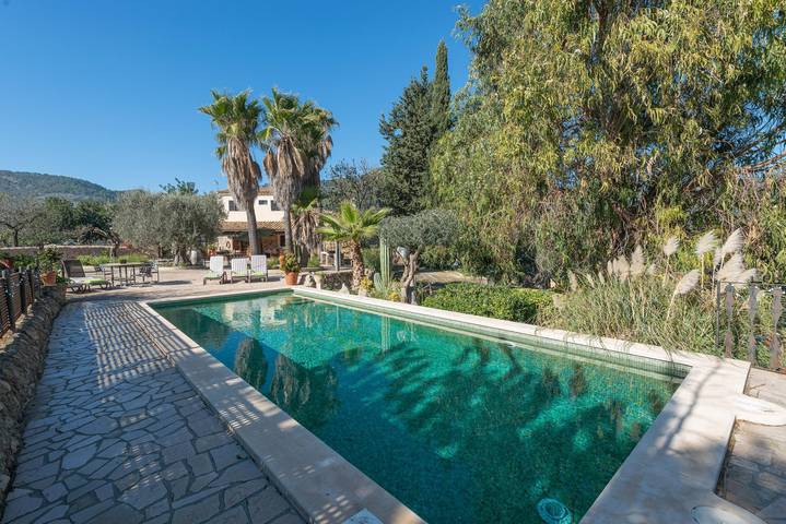 Finca für 6 Personen, mit Terrasse in Alaró
