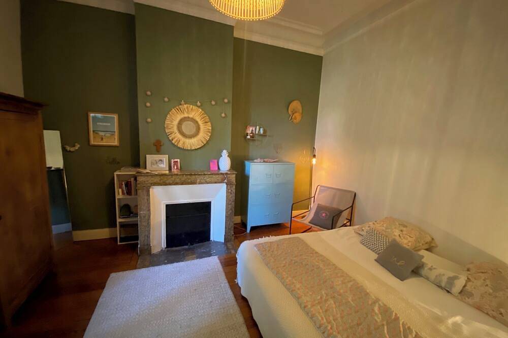 House - double stall Bordeaux Nansouty district - garden, very quiet street in Bordeaux, Bordeaux region