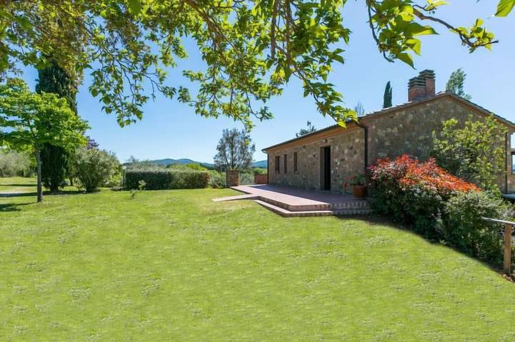 Agriturismo per 4 persone, con giardino, con animali domestici a Bibbona