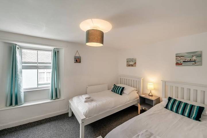 2 Bed in Brixham in Brixham, Torbay