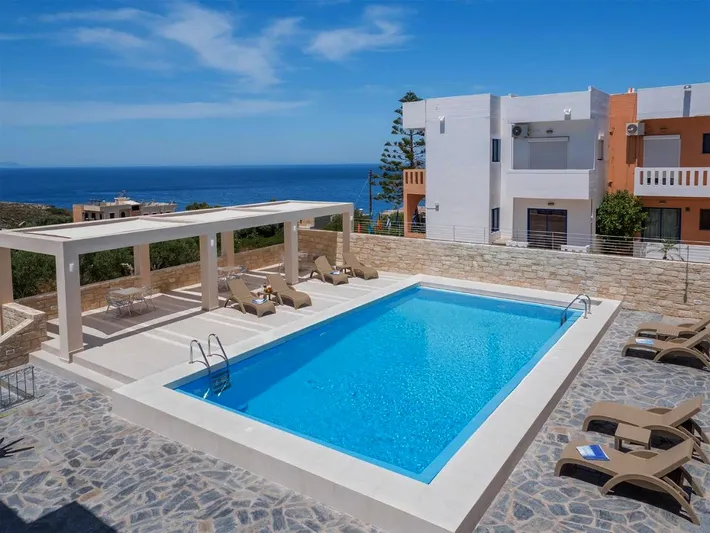 Apartamento de vacaciones para 3 personas, con jardín además de vistas y piscina - 1