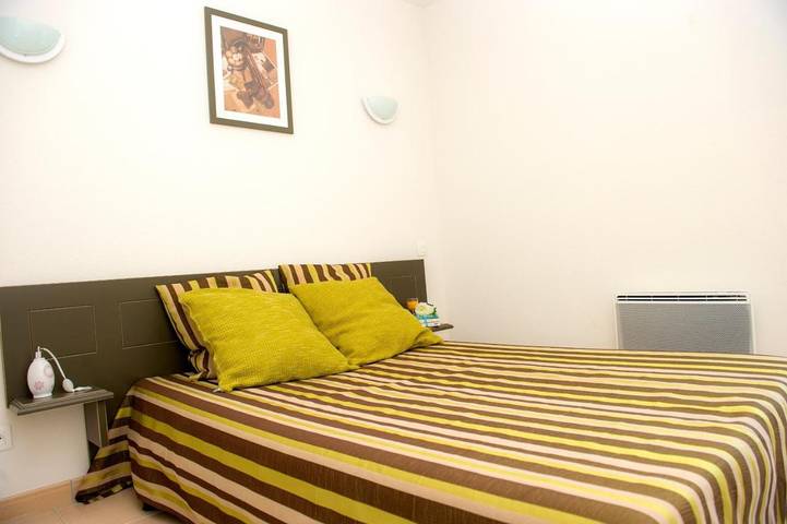 Location de vacances pour 4 personnes, avec jardin ainsi que vue et piscine à Eauze - 4