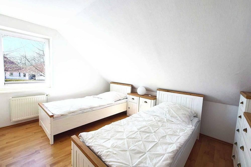 Modernes Ferienhaus in ruhiger Sackgassenlage im schönen Aurich mit Terrasse in Aurich, Nordseeküste