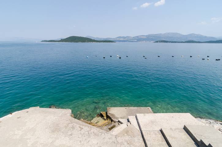 Ganze Wohnung, 2-Zimmer-Ferienwohnung am Strand Bucht Pjestata, Peljesac -e in Dubrovnik-Neretva
