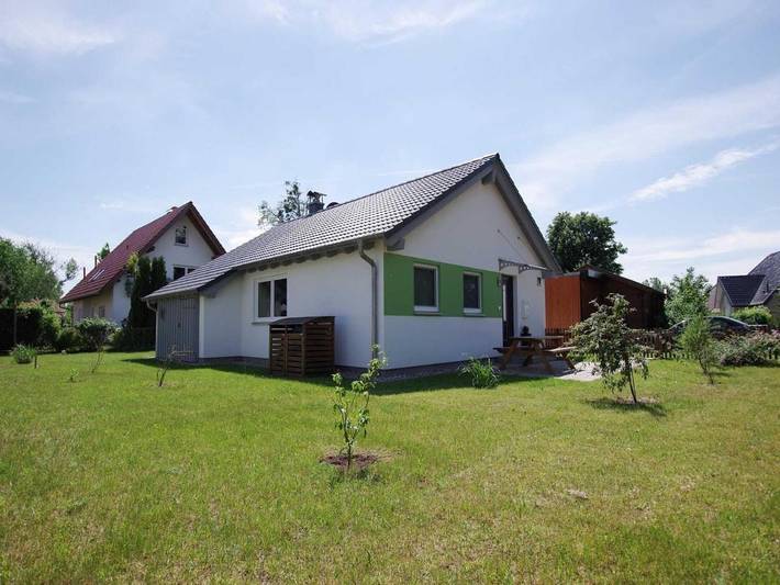 Ferienhaus für 4 Personen, mit Garten und Terrasse sowie Sauna in Rechlin - 2