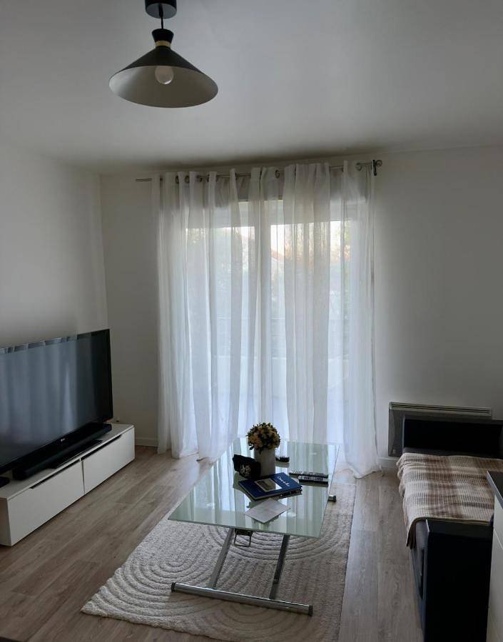 Gîte pour 5 personnes, avec terrasse et vue à Orly (Île de France) - 4