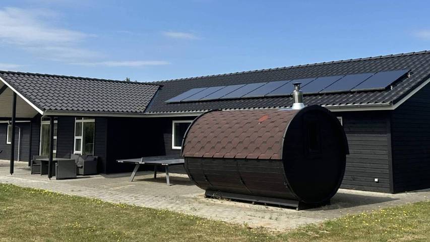 Ferienhaus für 16 Personen, mit Pool und Sauna sowie Whirlpool und Terrasse auf Rømø