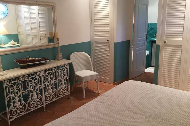 Ferienhaus für 8 Personen, mit Balkon und Garten in Pampelonne - 4