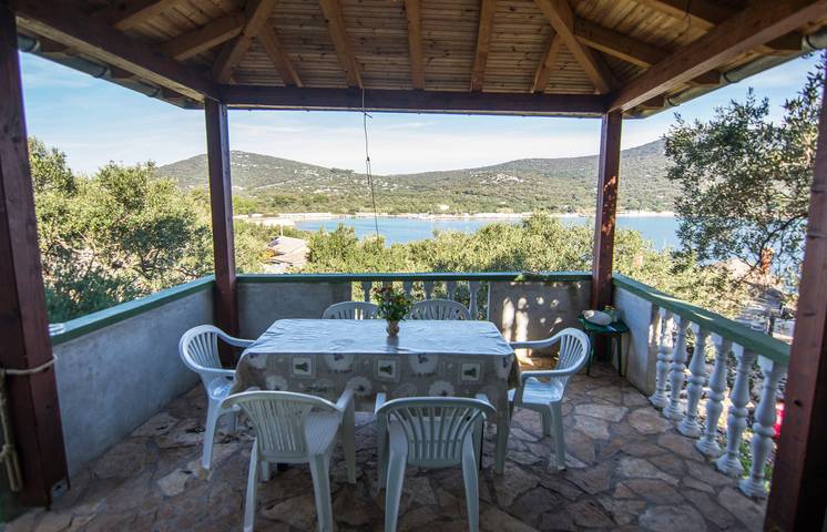 Ferienhaus für 8 Personen, mit Balkon/Terrasse, mit Haustier auf Pasman