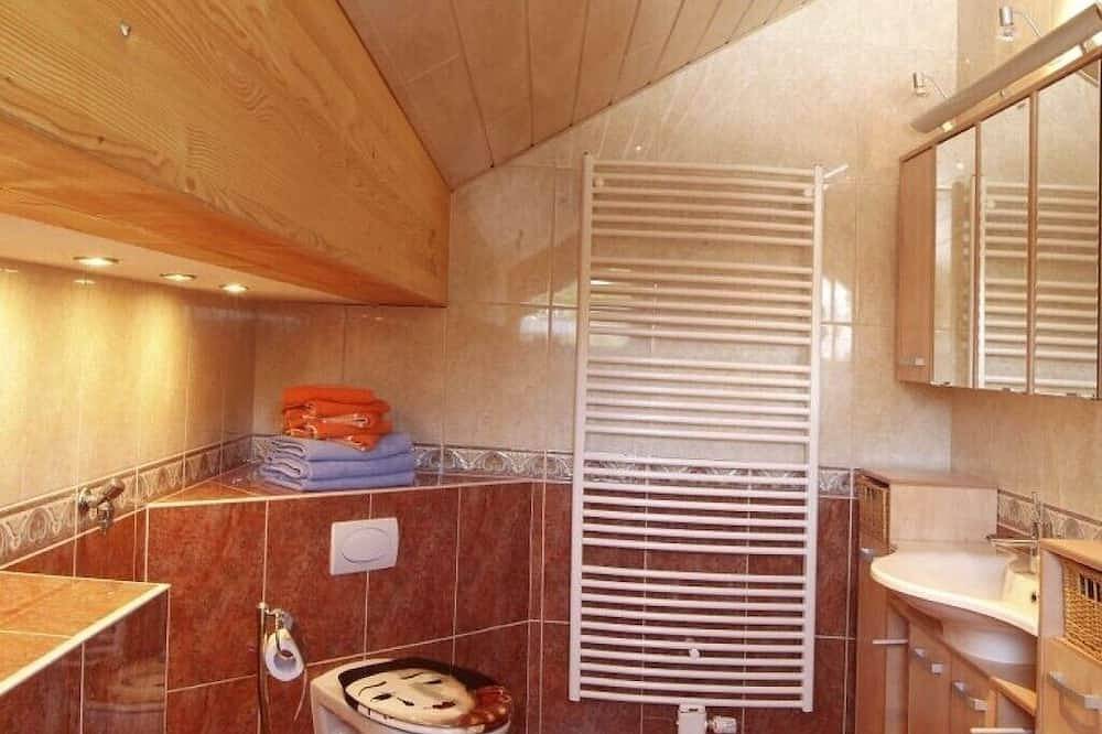 Ferienhaus, 98 qm / Sauna / 1 - 5 Personen / 5 Min. vom Rennsteig entfernt. in Neuhaus am Rennweg, Rennsteig