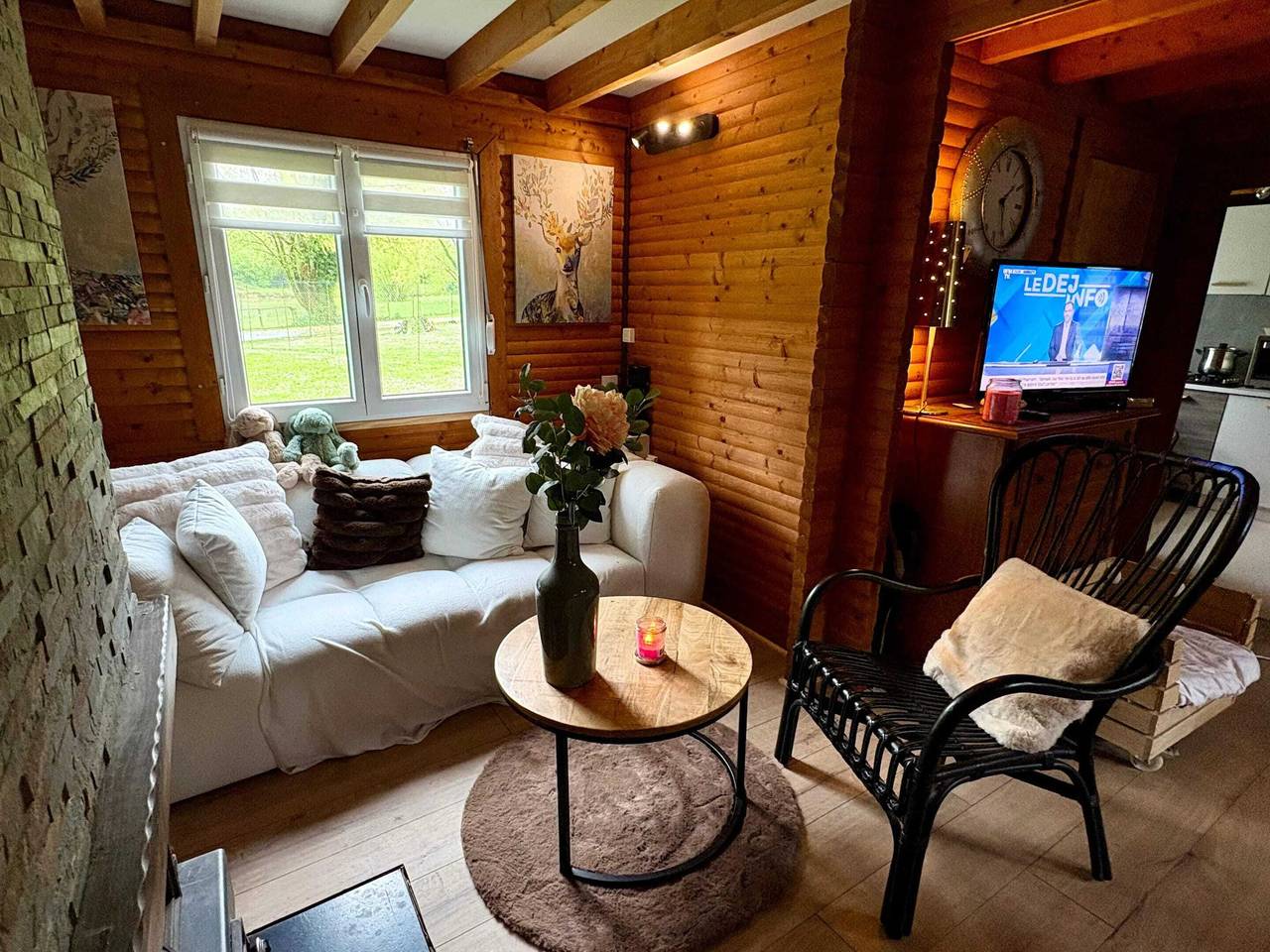 Gemütliche Chalet mit Blick auf den Fluss - 62 m² in Authuille, Péronne und Umgebung