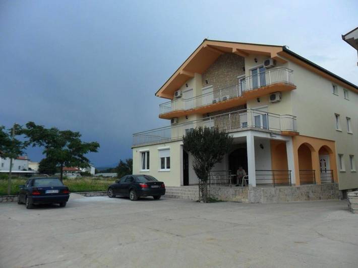 Chambre d’hôte pour 2 personnes, avec jardin et balcon dans Međugorje - 4